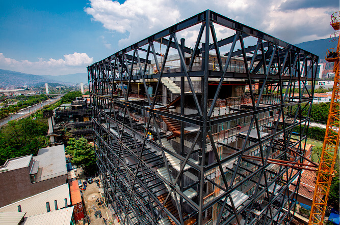 Avance de construcción. Revisión del proceso de intervención estructural del Edificio de Ciencias de la Universidad EAFIT